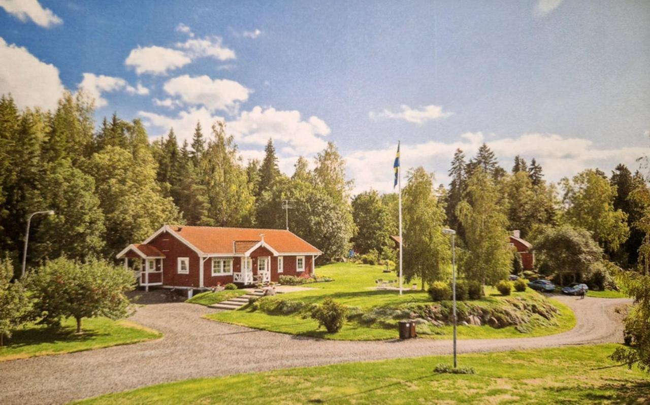 Lantlig Villa Utanfoer Uppsala Alunda Exteriér fotografie